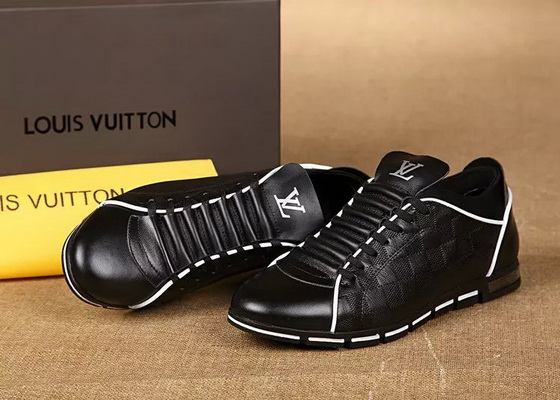 LV Fashion Men Sneakers--010